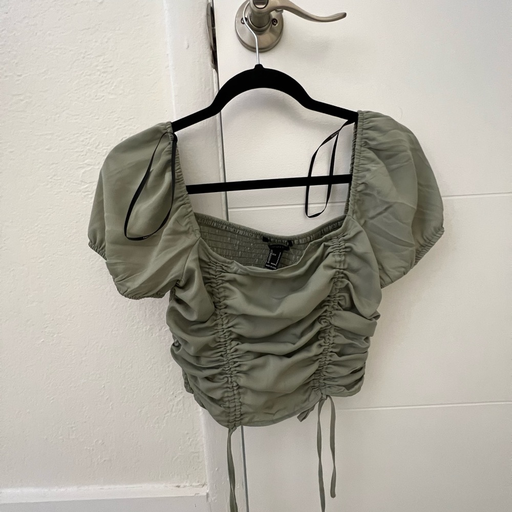 Crop top from Forever 21 never worn with tag.